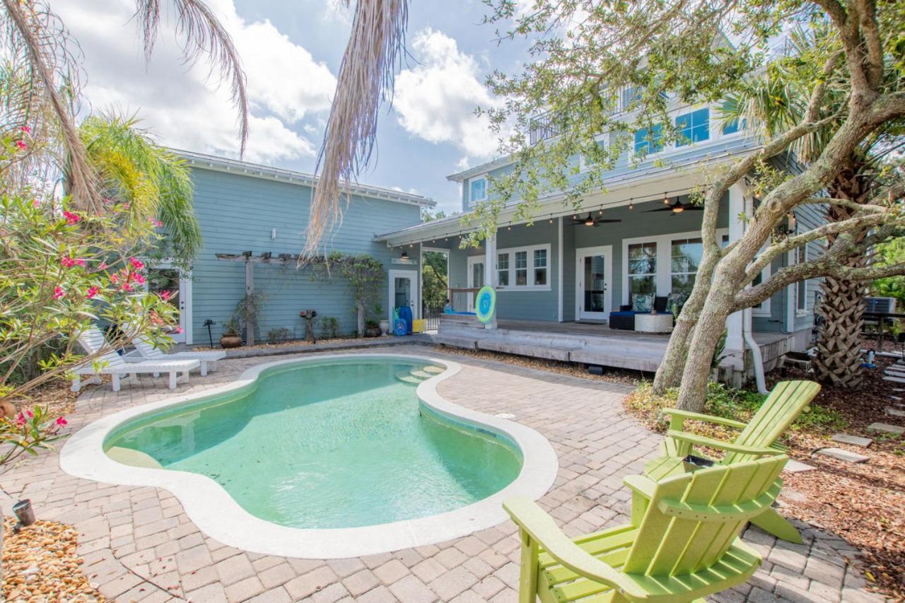 Sea La Vie Pool History Holiday home *