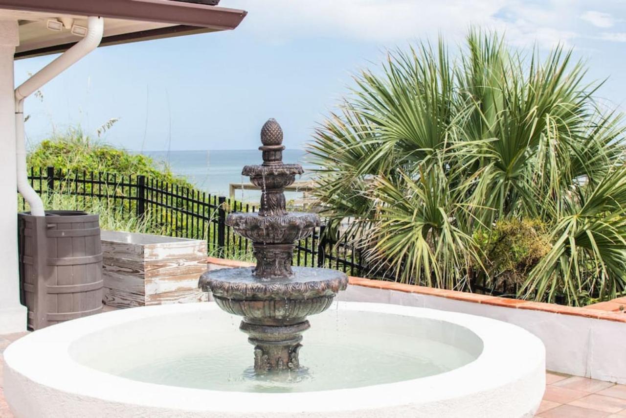 Holiday home Island Time -- Oceanfront Bliss *