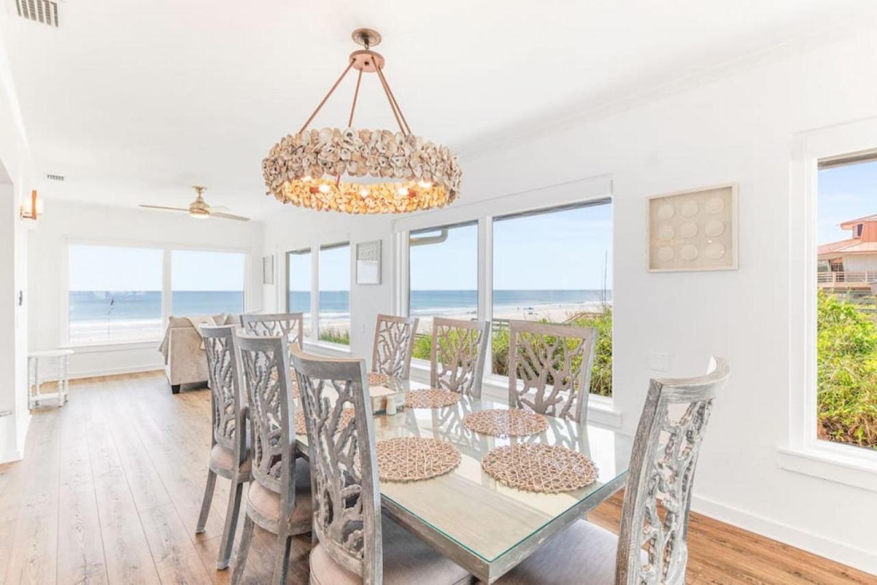 Island Time -- Oceanfront Bliss Holiday home *