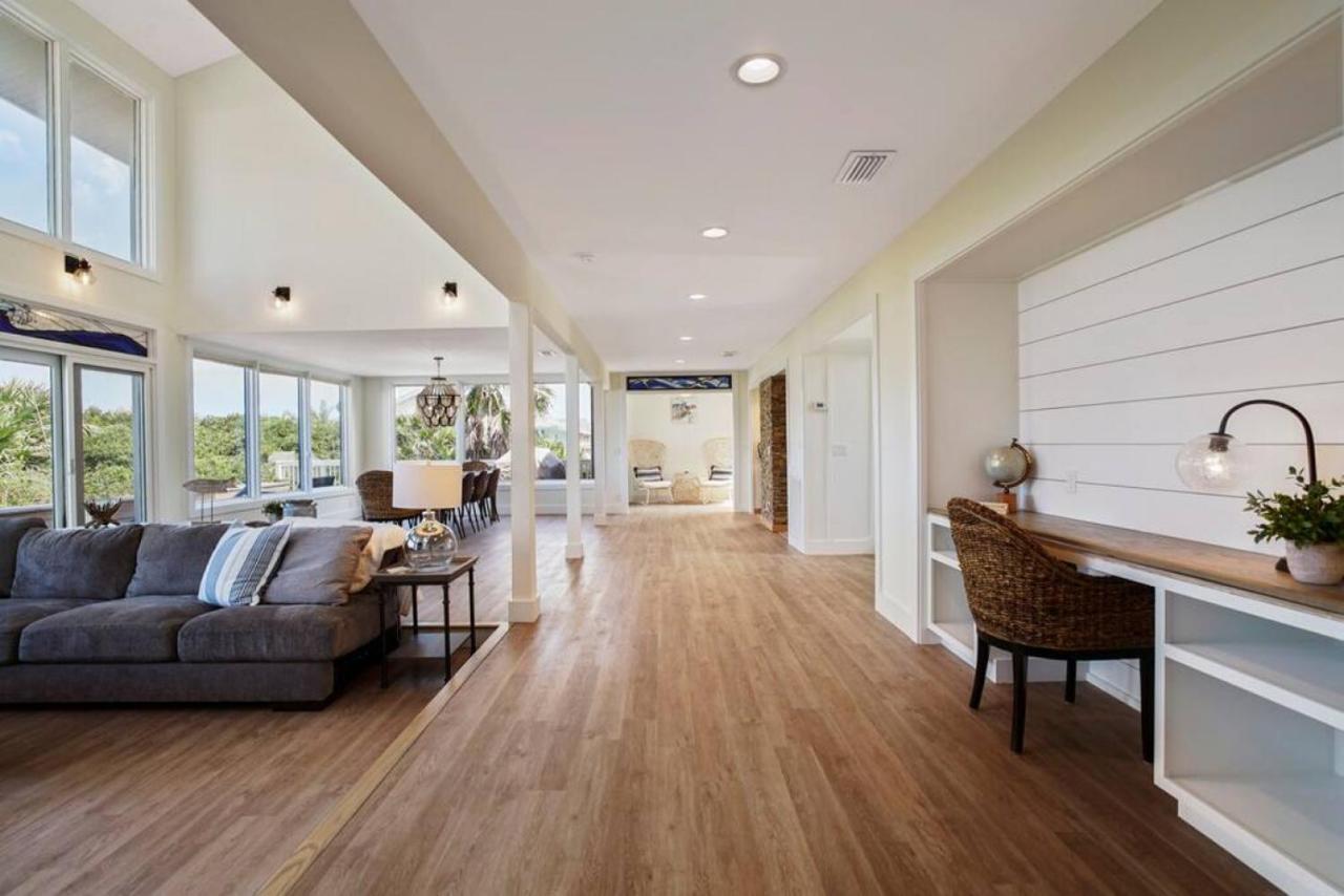 Crescent Lookout Oceanfront With Panoramic Views