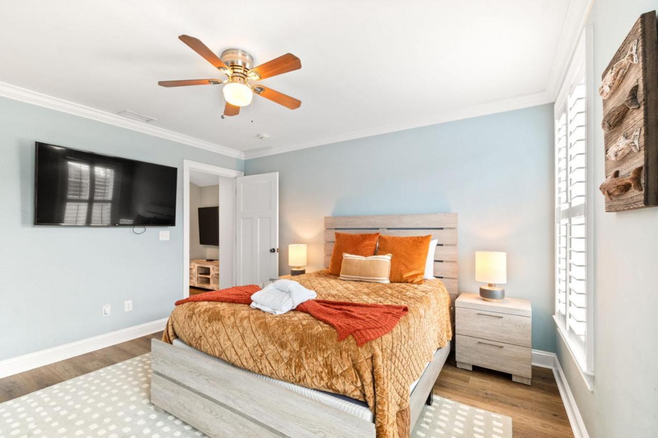Sea La Vie Pool History Holiday home *