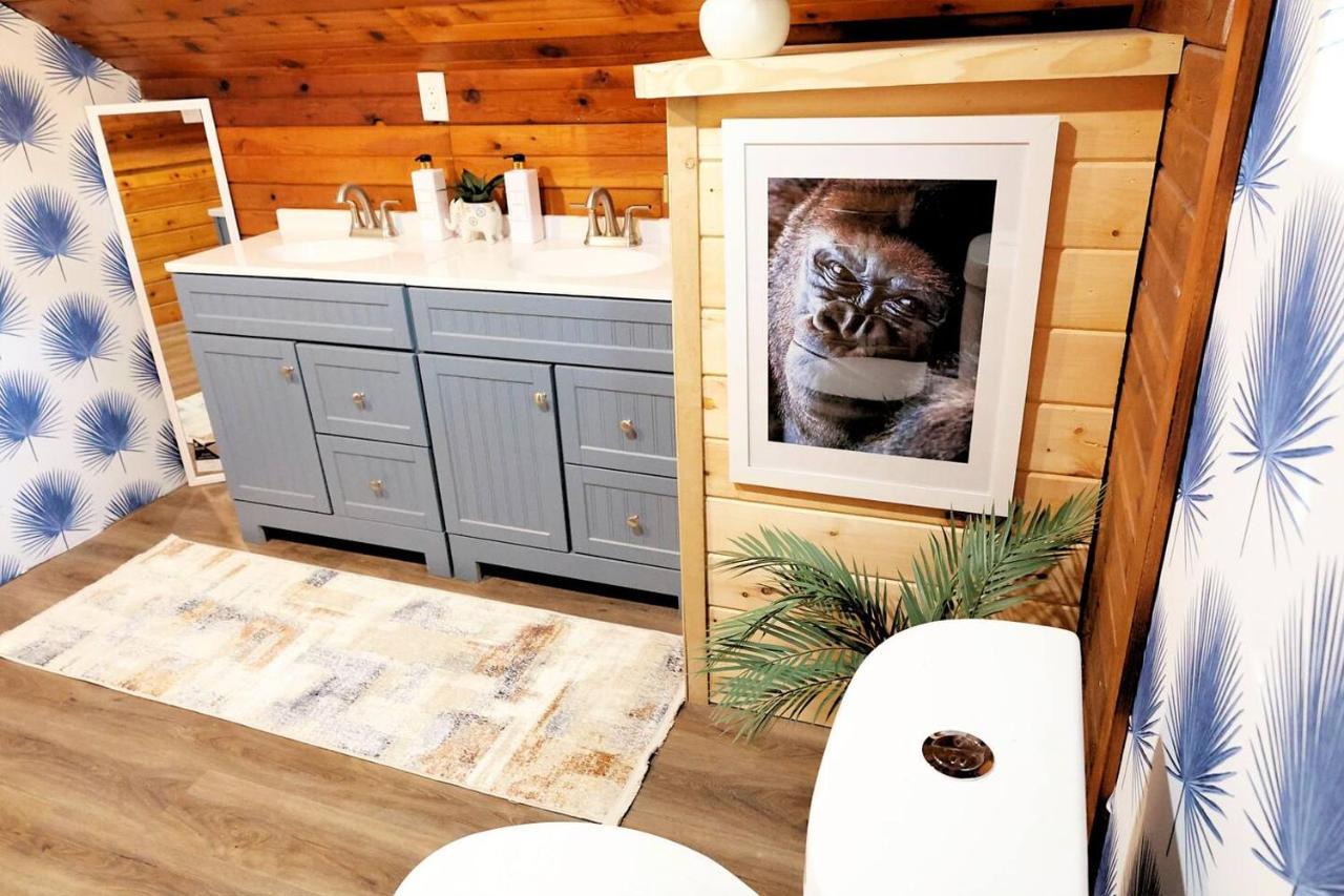 Charming Oasis - Ultimate Rustic Getaway! *