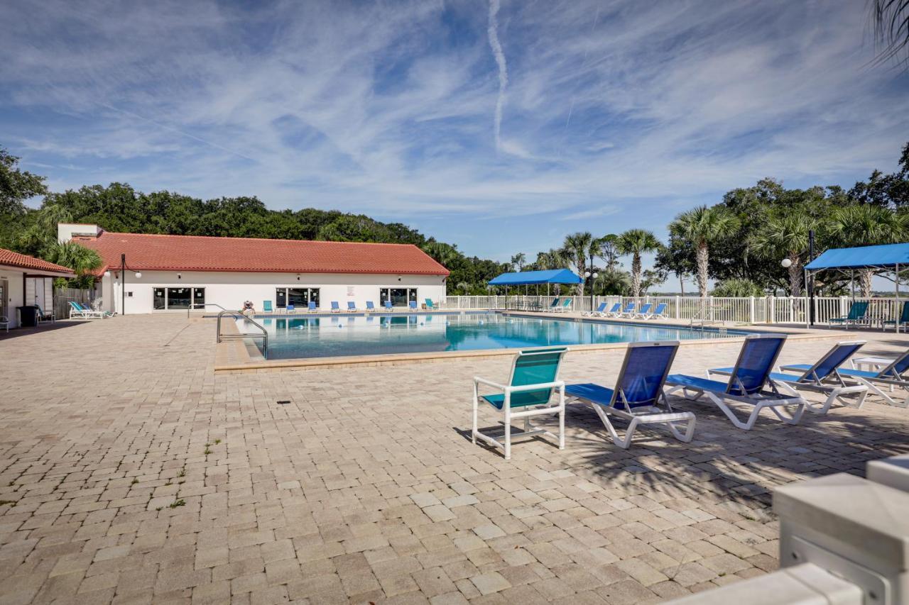 St Augustine With Fire Pit And Amenity Access! *