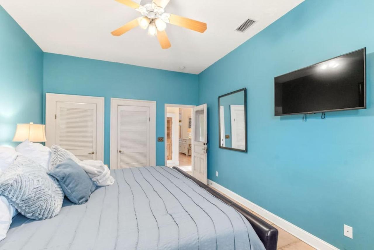 Back Bay Hideaway Holiday home *