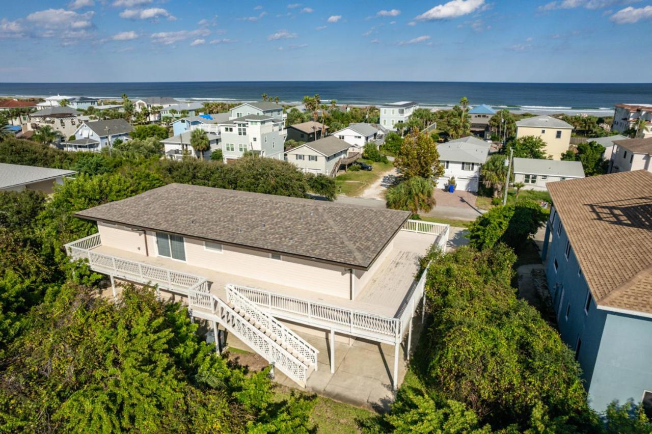 Pet Friendly In With Wrap-around Porches And Close Proximity To