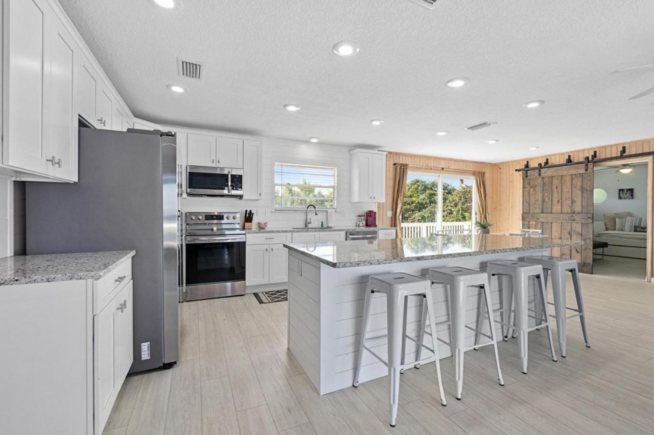 Pet Friendly In With Wrap-around Porches And Close Proximity To * St. Augustine