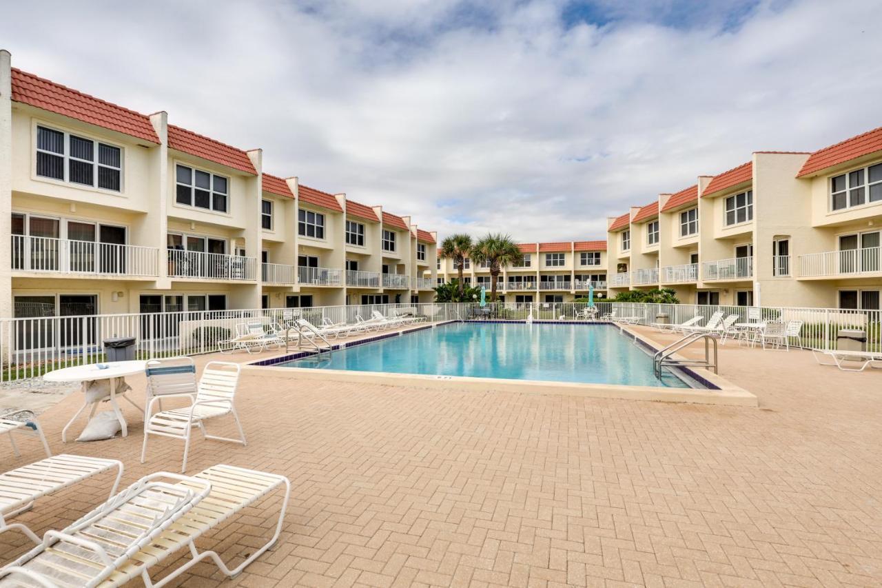 St Augustine Poolside Oasis With Private Patio! Apartment