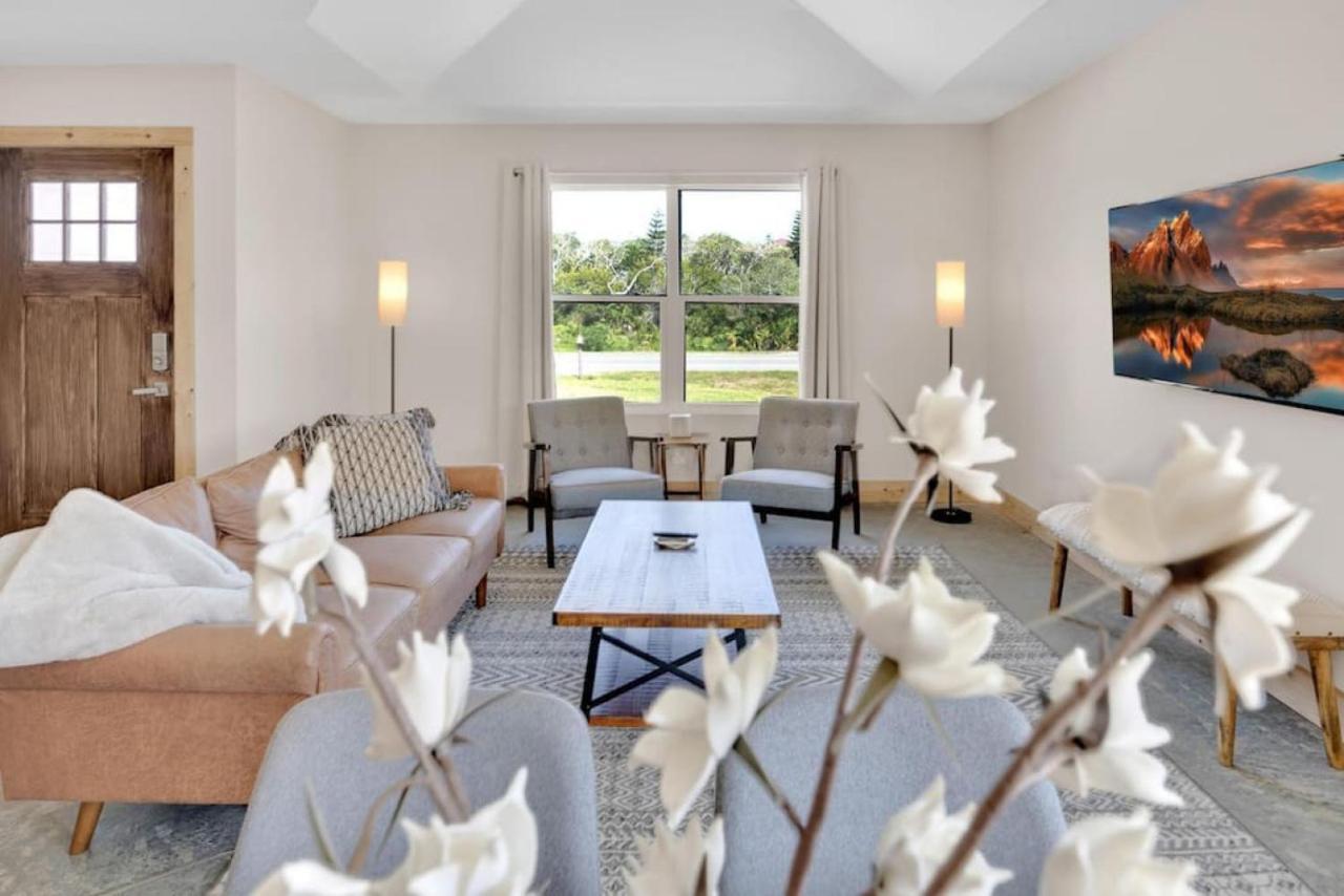 Butler Bliss Modern Vacation Holiday home