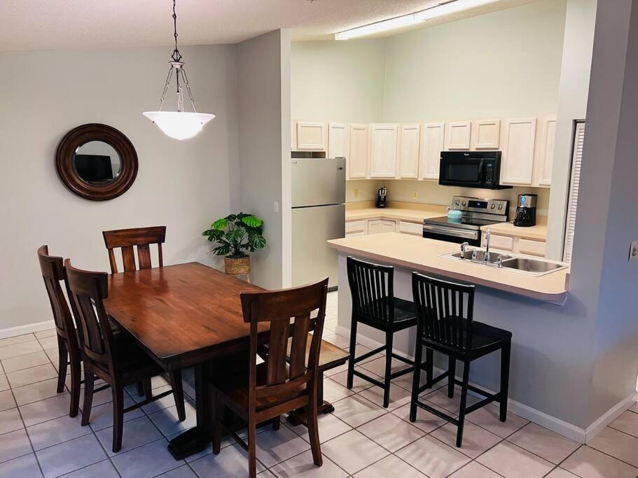 Private Retreat Under Oak Canopy Apartment St. Augustine
