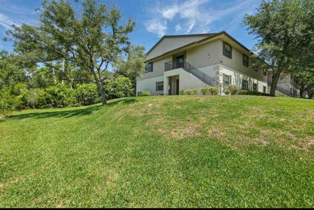 Private Retreat Under Oak Canopy St. Augustine