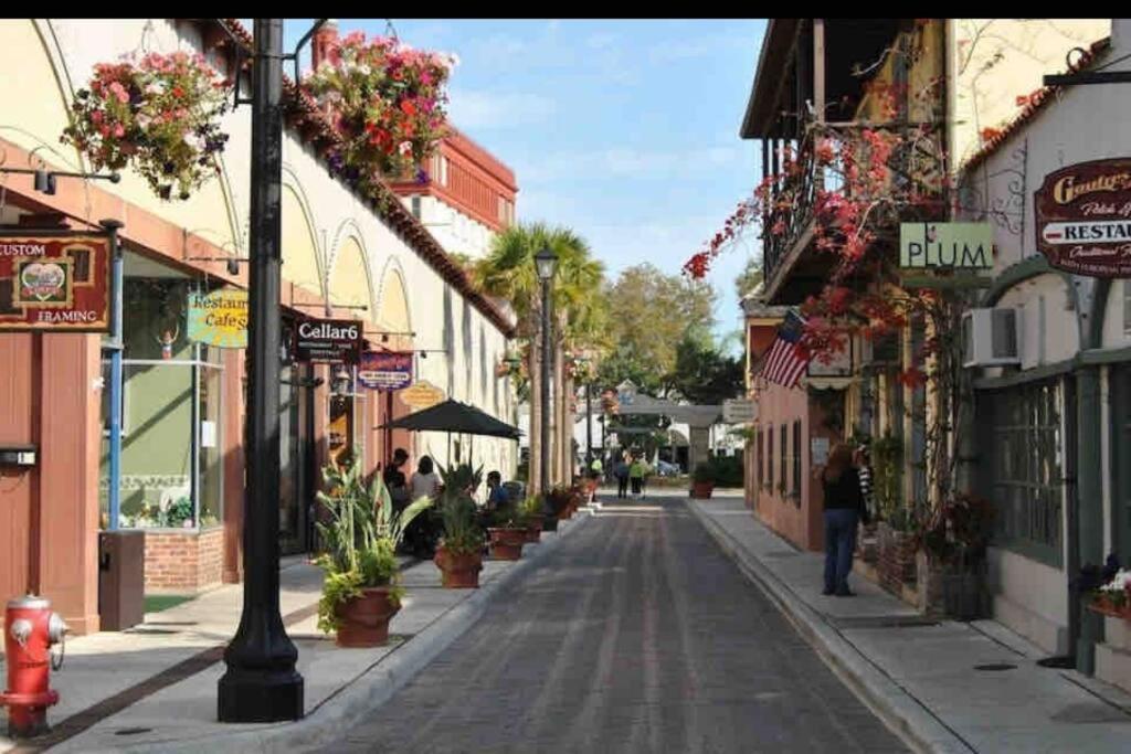 Private Retreat Under Oak Canopy * St. Augustine