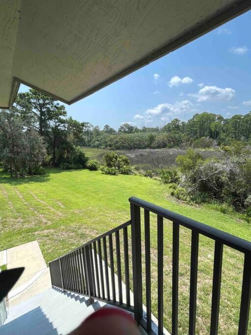 Private Retreat Under Oak Canopy *