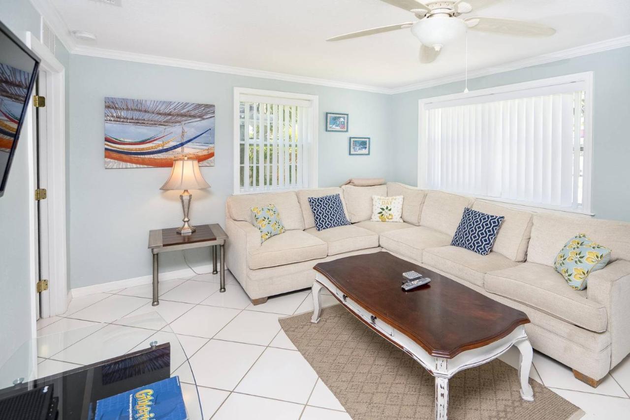 Holiday home Oceans 13 Unit B