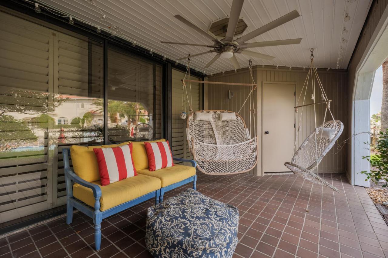 Hibiscus 102 D Apartment