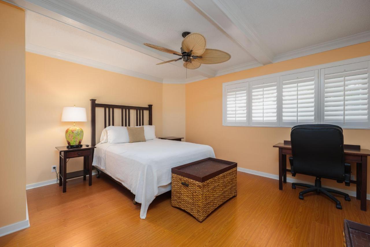 Apartment Hibiscus 102 D *