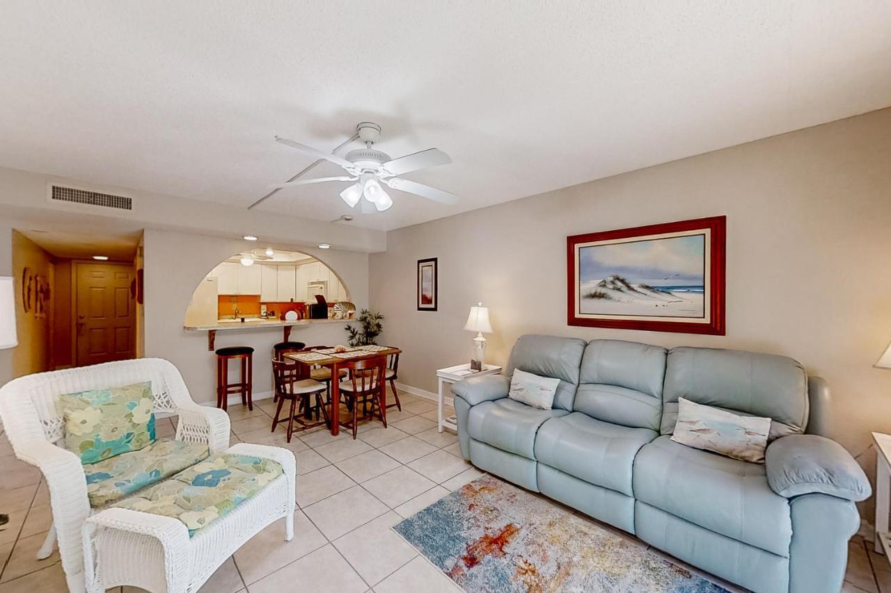 Pelican Inlet E133 Apartment
