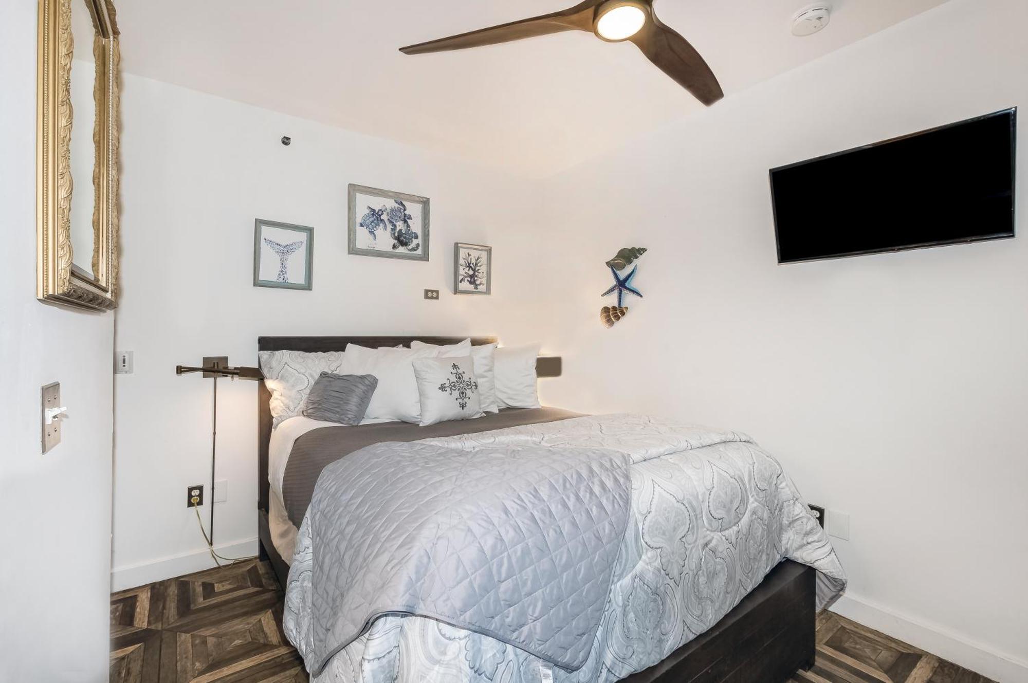 Agustin - - Adults Only Bed & Breakfast