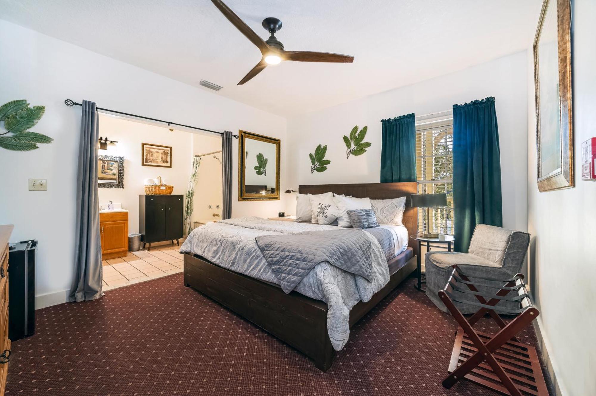 Agustin - - Adults Only Bed & Breakfast