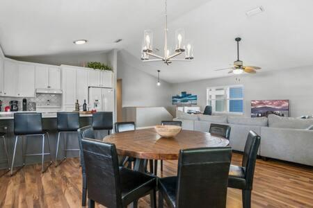 Holiday home Casa Comares, Overlooks Lighthouse, Near Dt + Bch!