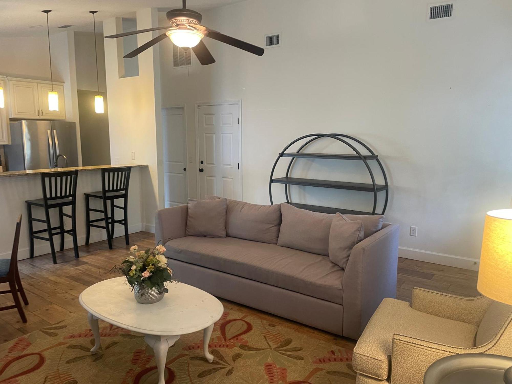 Holiday home Modern, Upscale, And New Blue In The Heart Of Downtown St Augustine *