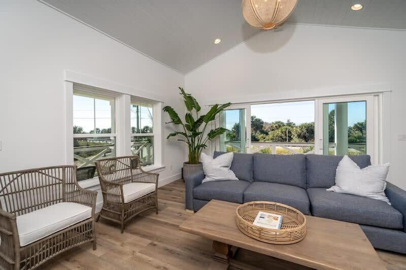 Your Summer Haven Near Heated Pool Bbq Holiday home