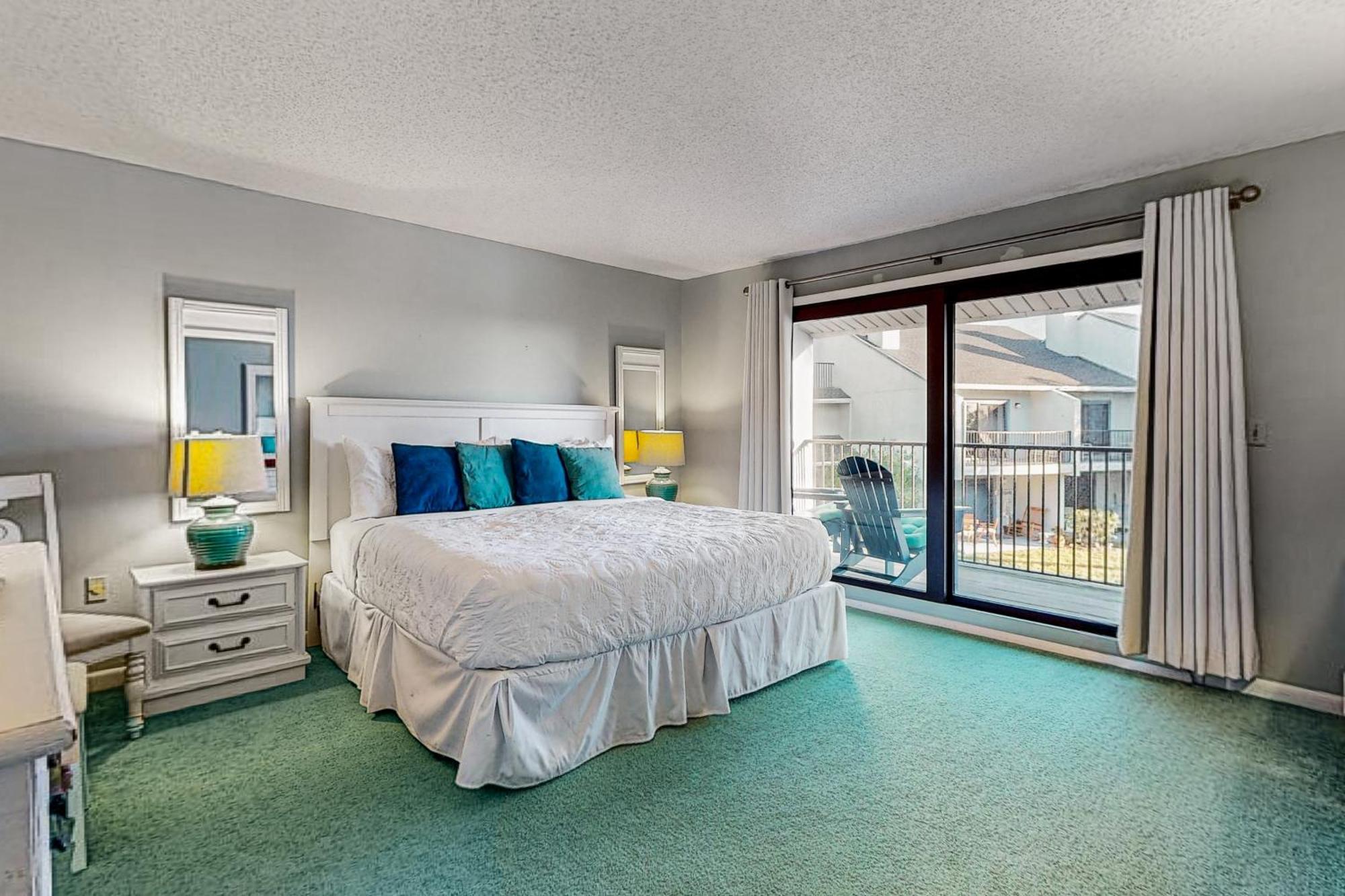 Seawinds Oceanfront Apartment