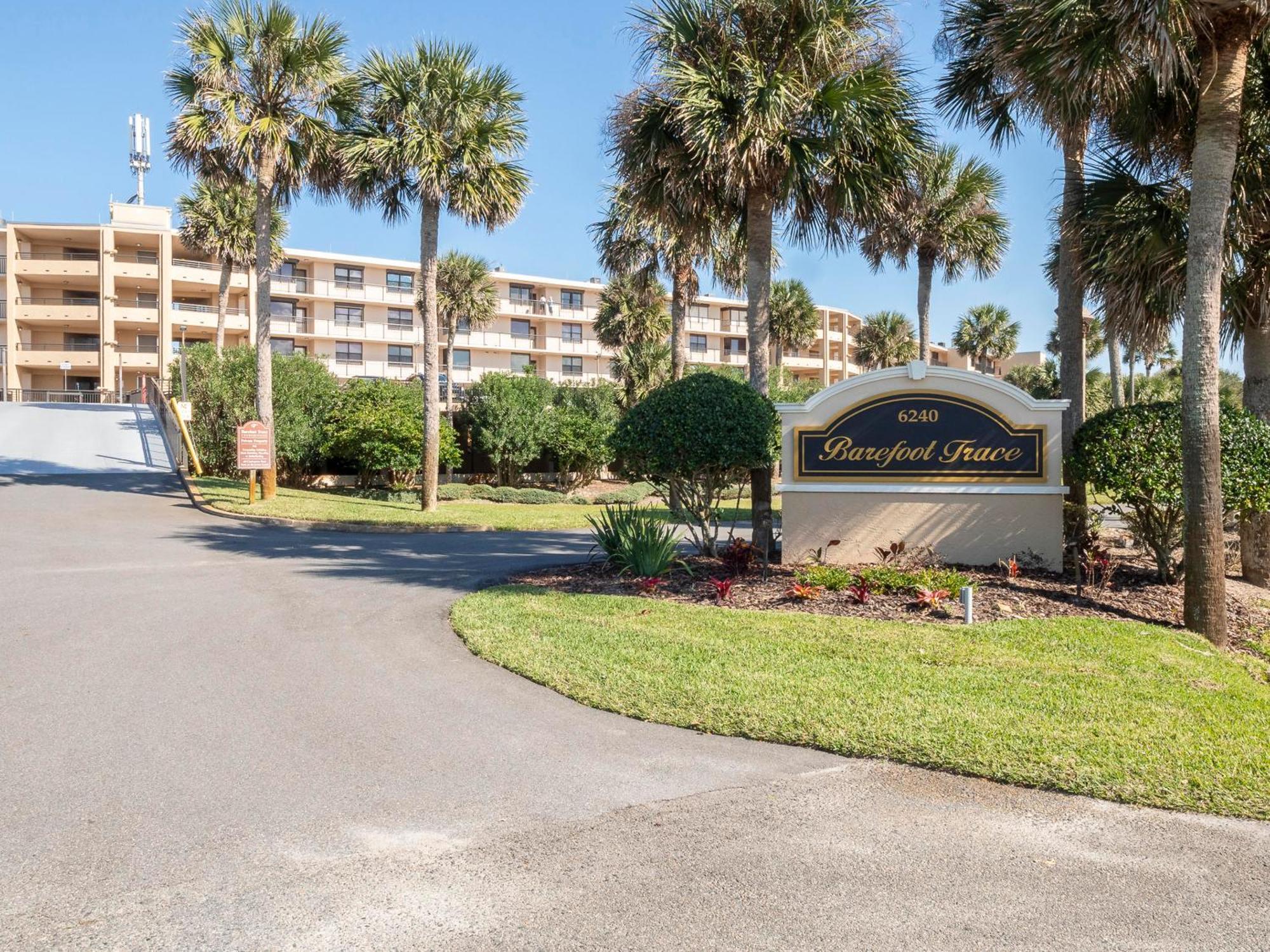 Barefoot Trace 208 Apartment
