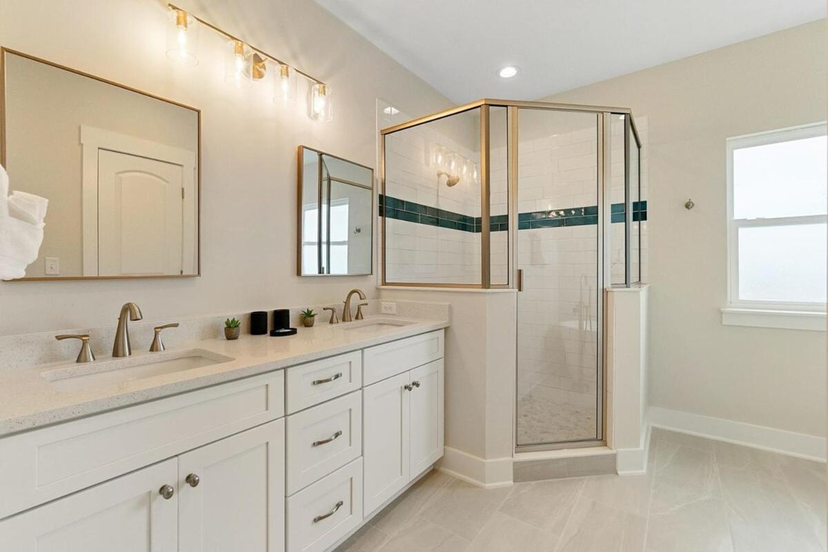 Ocean Breeze- Chic Steps To Family Friendly * St. Augustine
