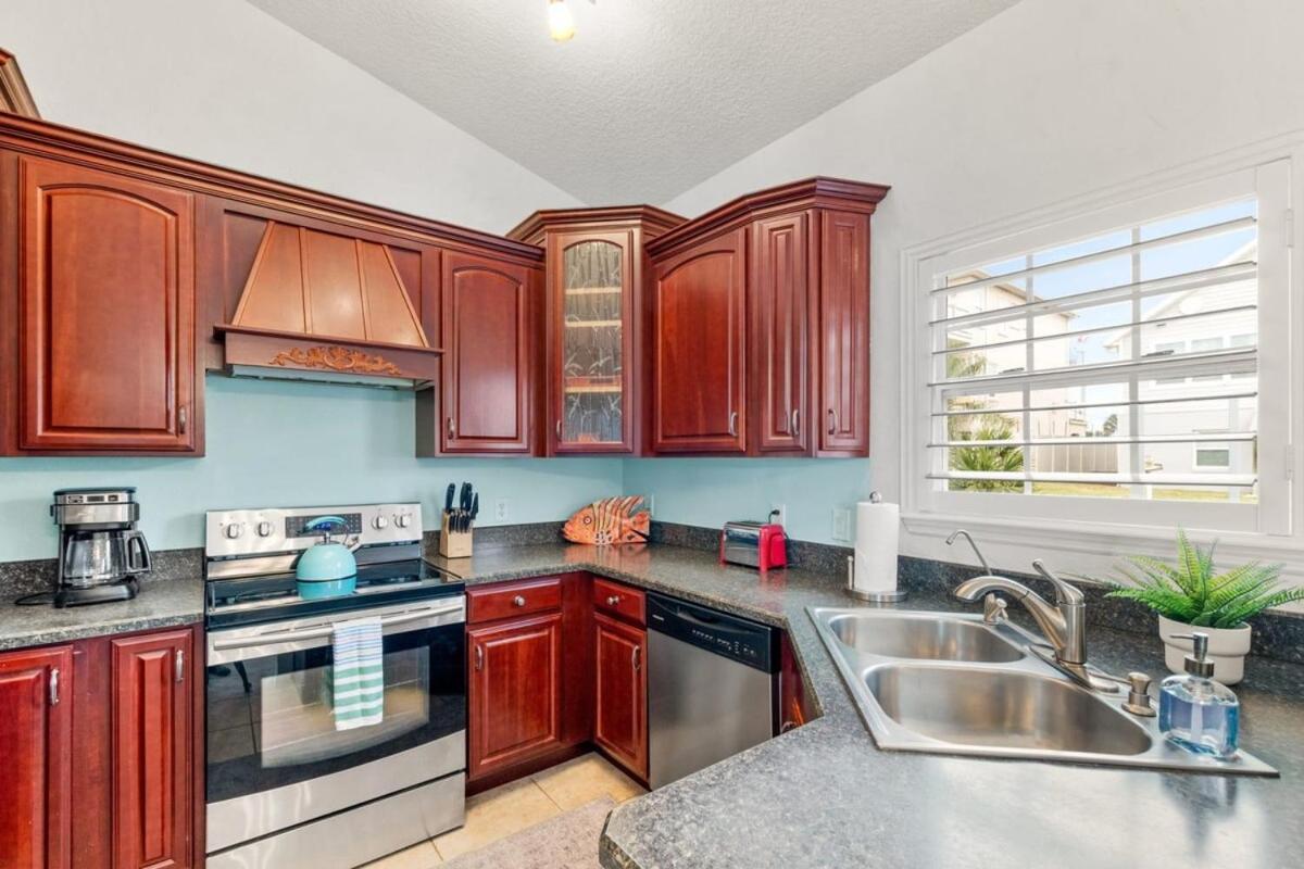 4br House, 2 Blocks From The Holiday home *