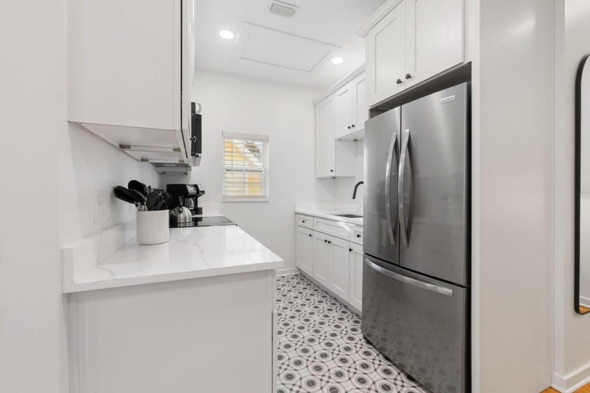 Uptown Loft - Bright - Modern - Walkable * St. Augustine