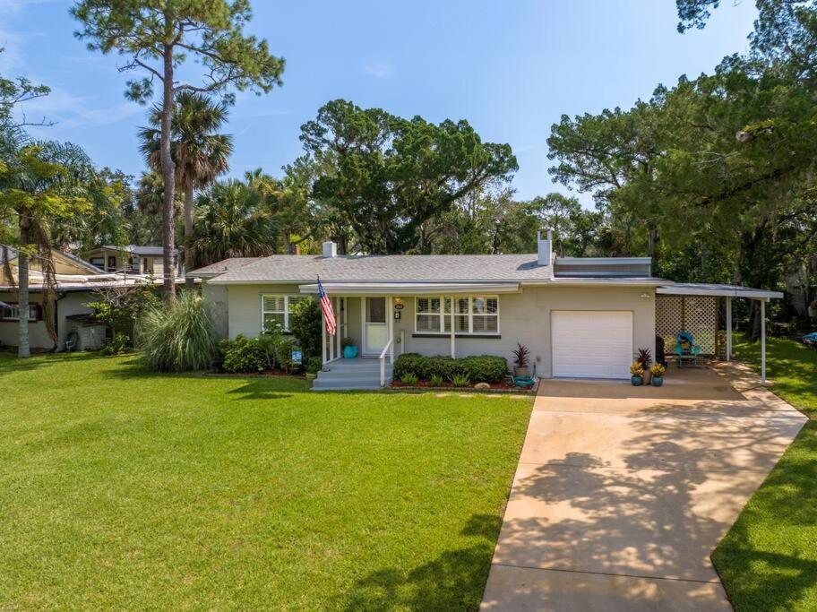 Pool, Beach, Screened Patio- A Million Memories Holiday home St. Augustine