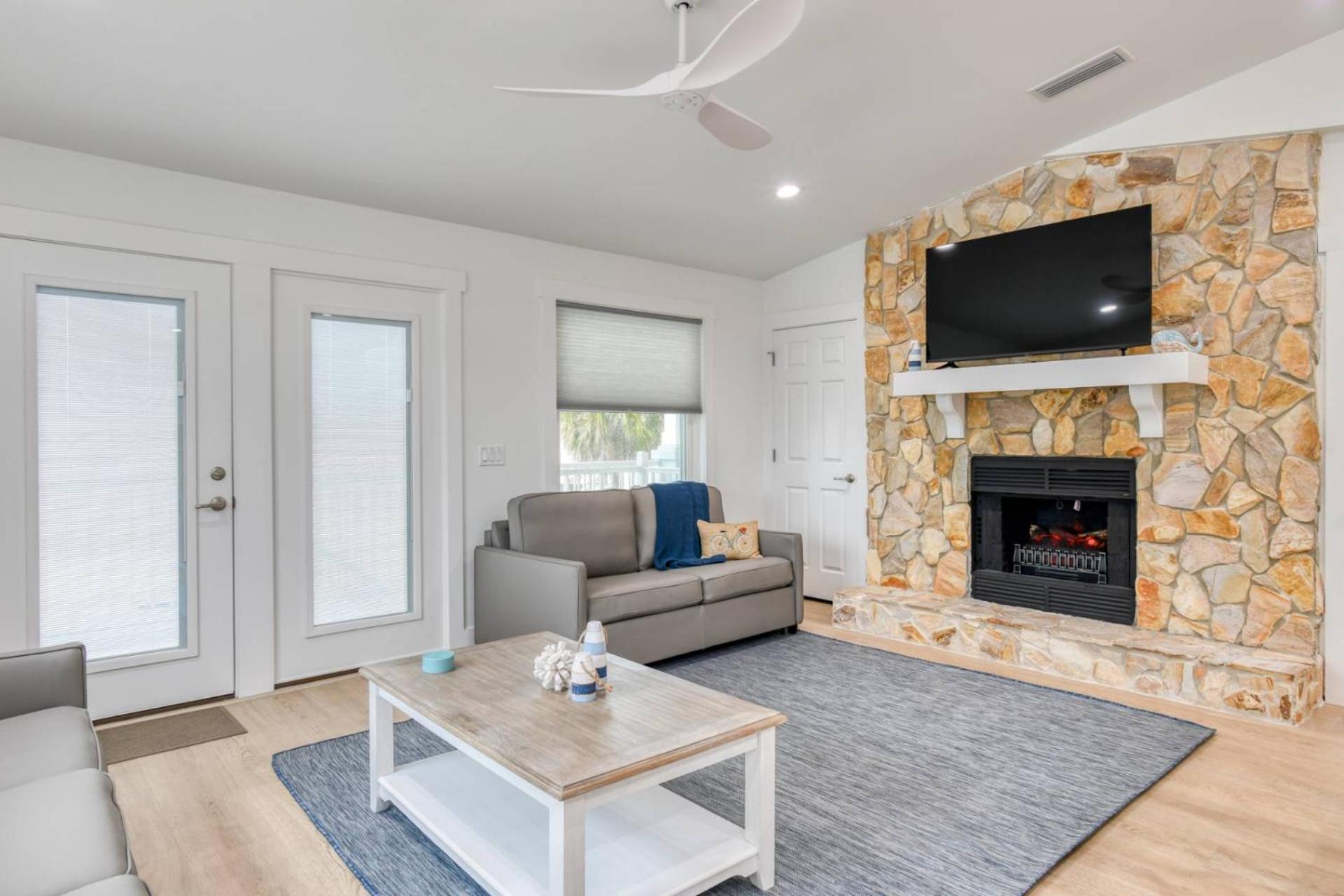 Maritime Place Unit B Holiday home *