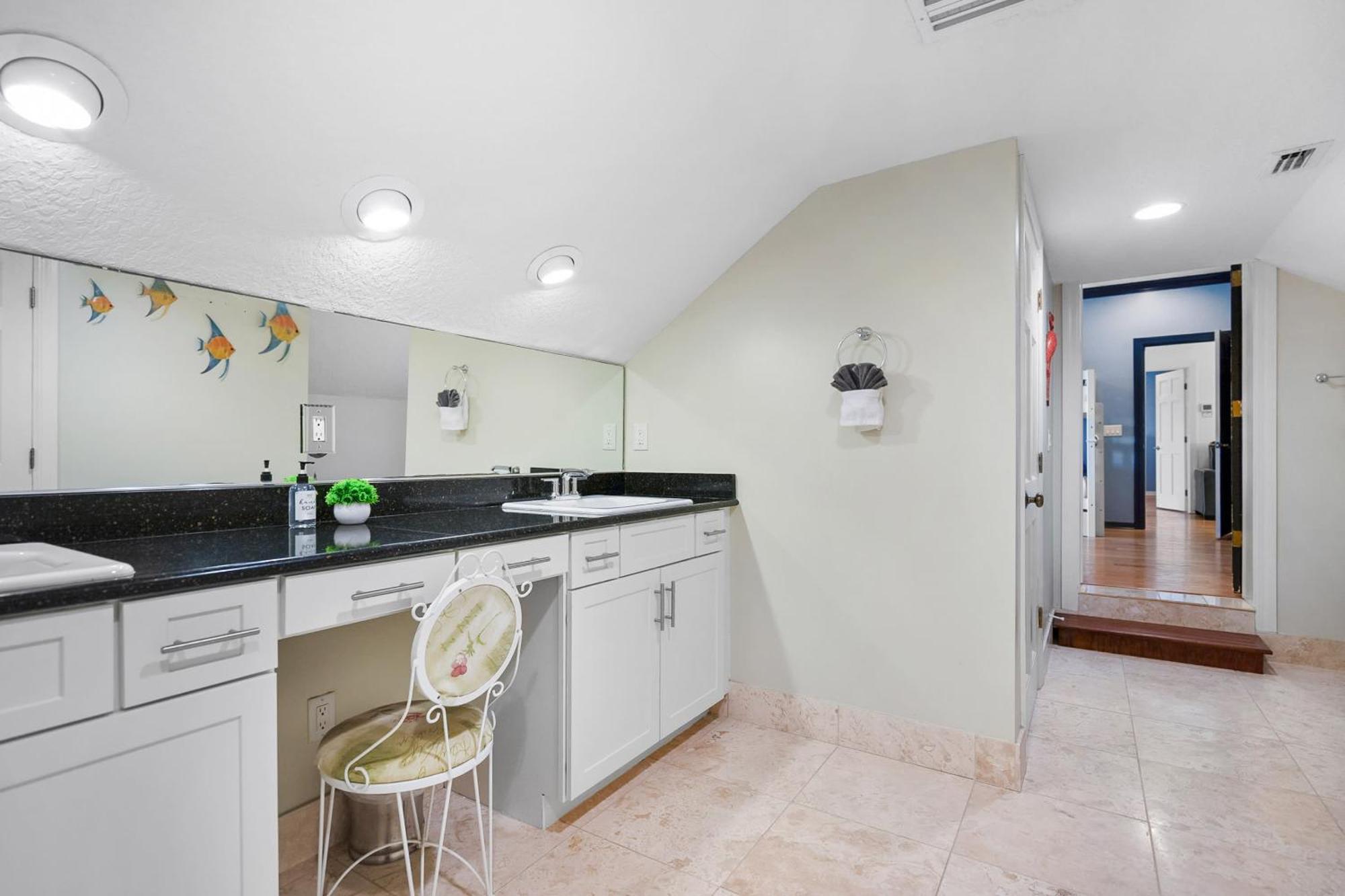Holiday home Waterfront Vacation With Heated Pool Dock And Nearby *