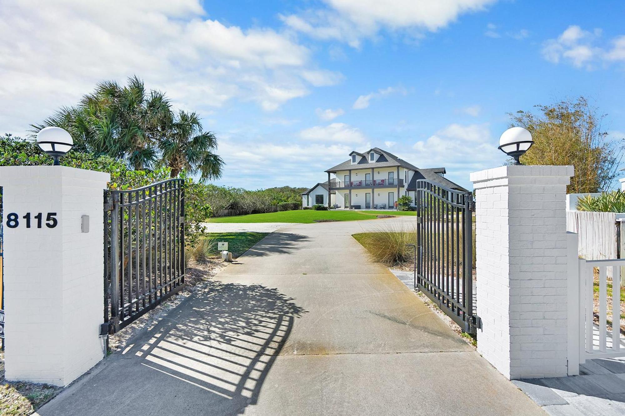 Waterfront Vacation With Heated Pool Dock And Nearby Holiday home St. Augustine