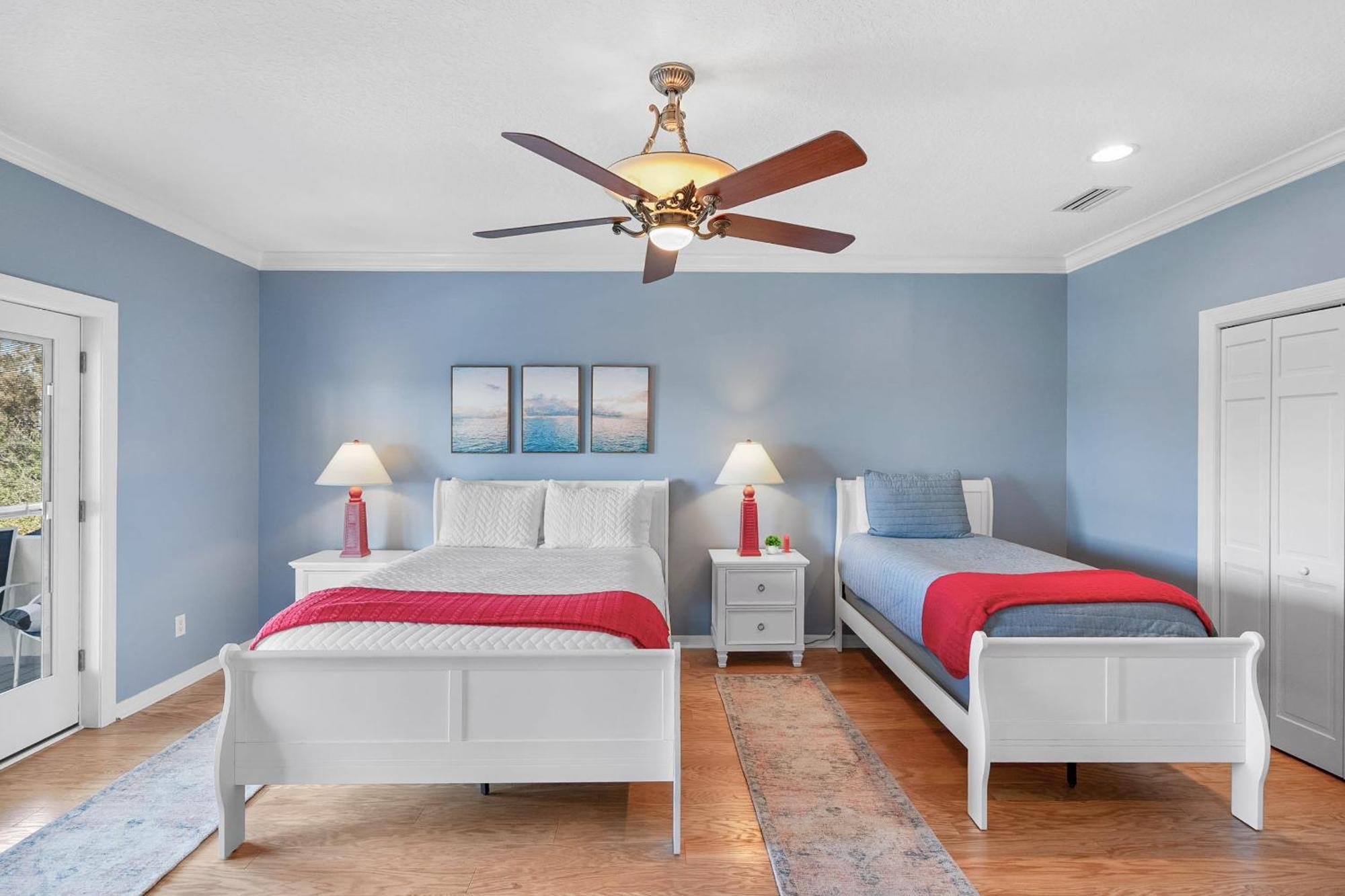 Holiday home Waterfront Vacation With Heated Pool Dock And Nearby