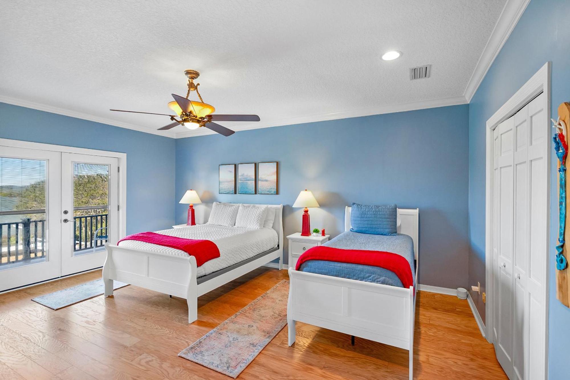 Waterfront Vacation With Heated Pool Dock And Nearby *