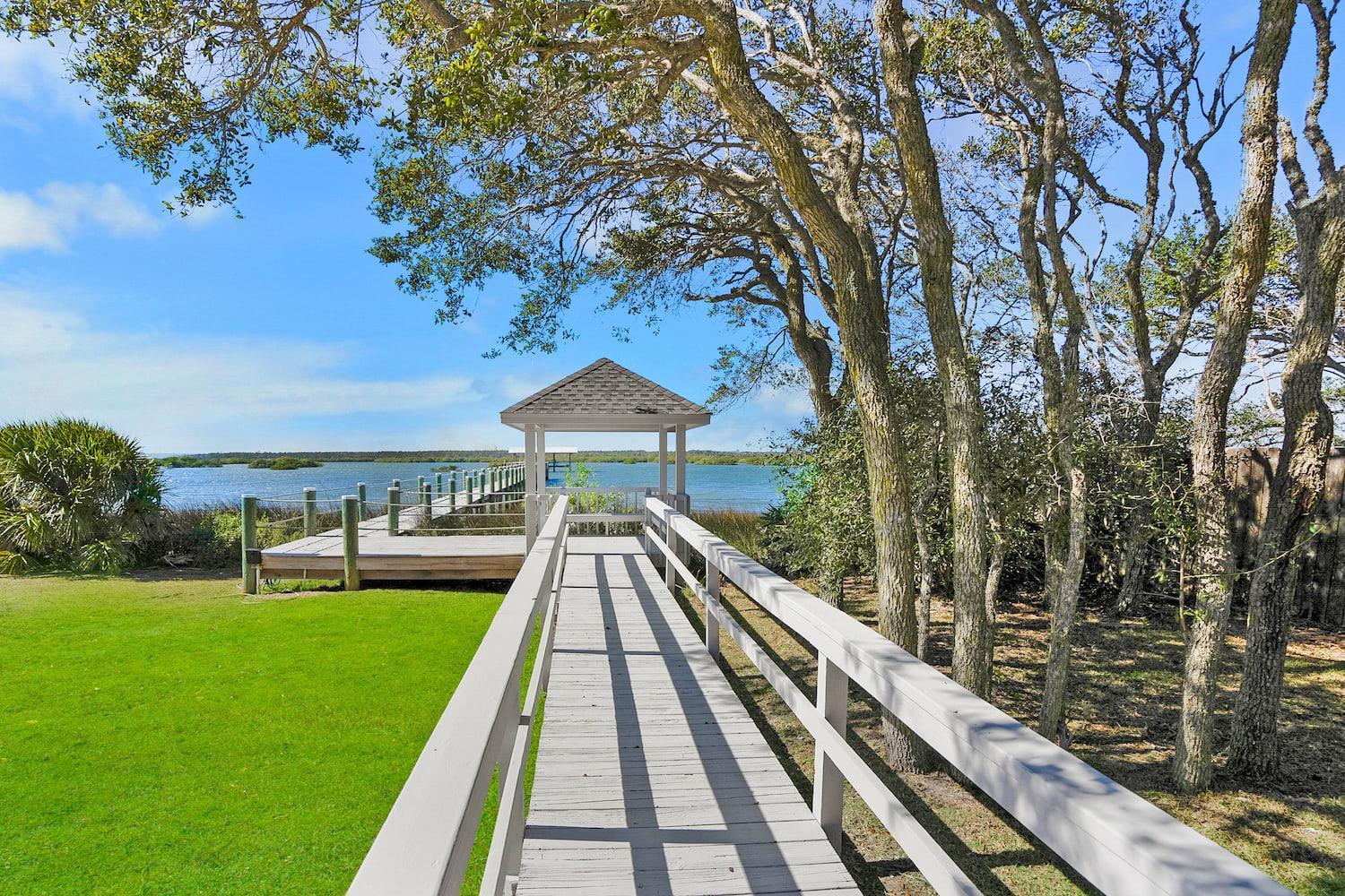 Waterfront Vacation With Heated Pool Dock And Nearby *