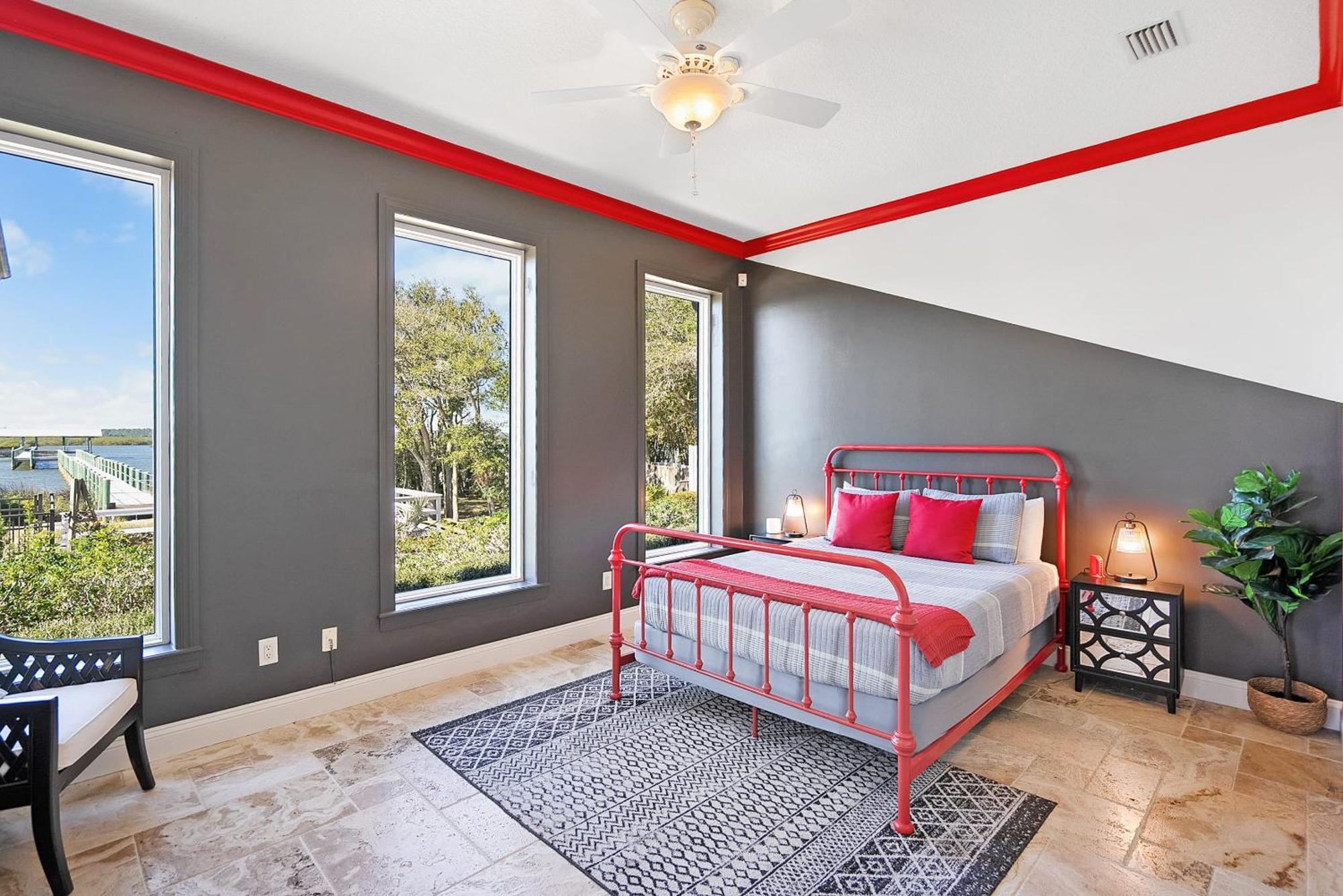 Waterfront Vacation With Heated Pool Dock And Nearby Holiday home St. Augustine