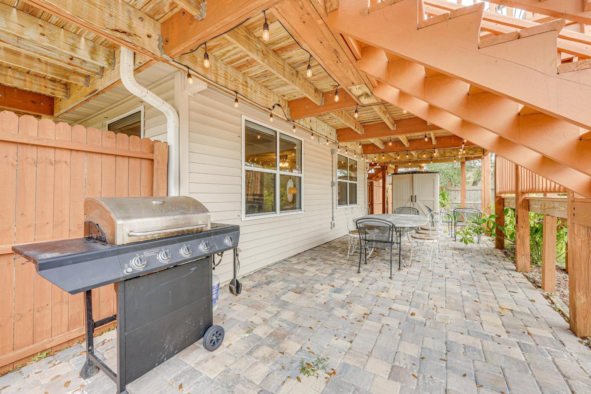 Canal-front St Augustine With Dock And Pool! Holiday home