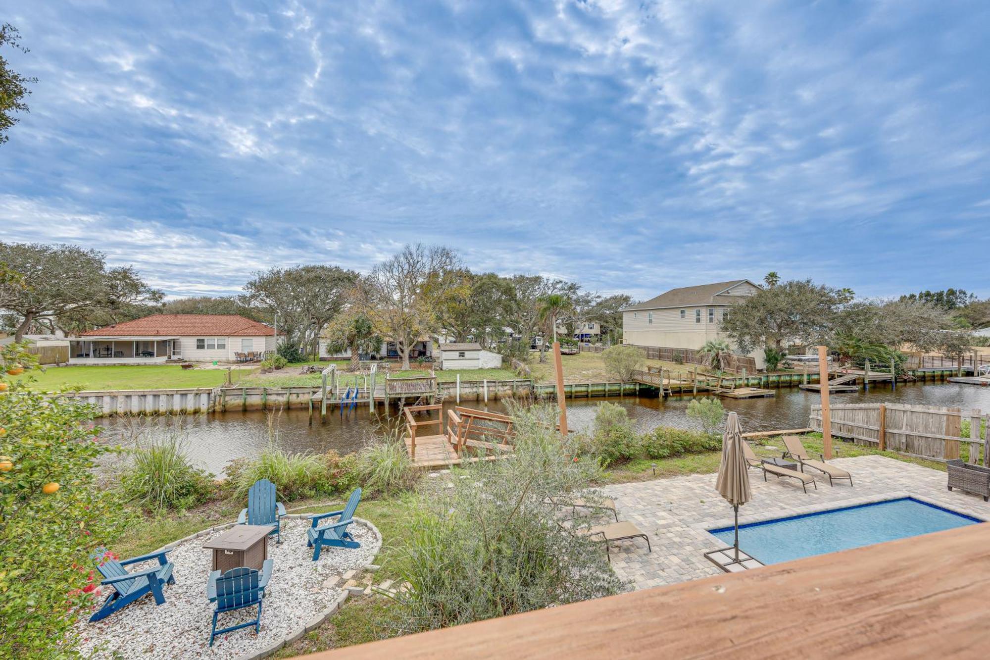Canal-front St Augustine With Dock And Pool! Holiday home *