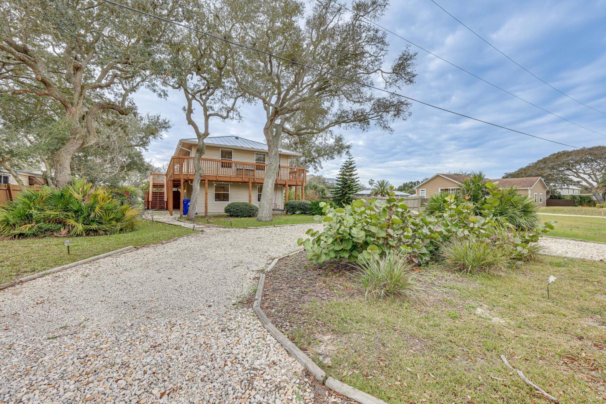 Canal-front St Augustine With Dock And Pool! Holiday home St. Augustine