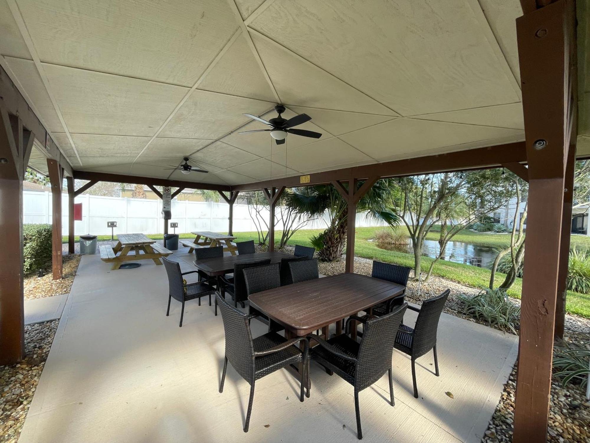 Ocean Village Club B-17 Aparthotel