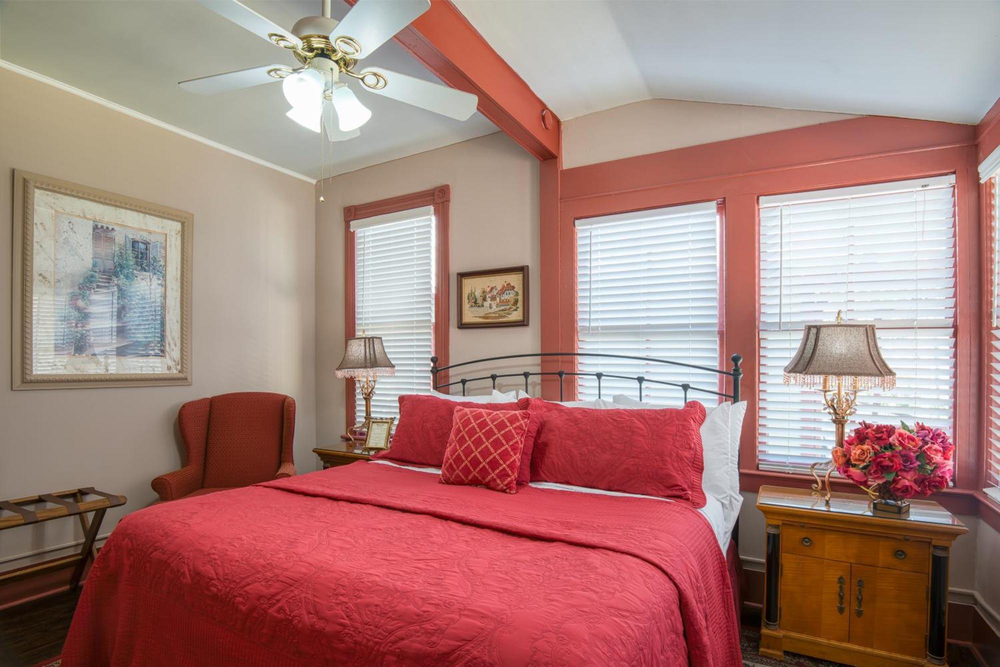 Bed & Breakfast Victorian House