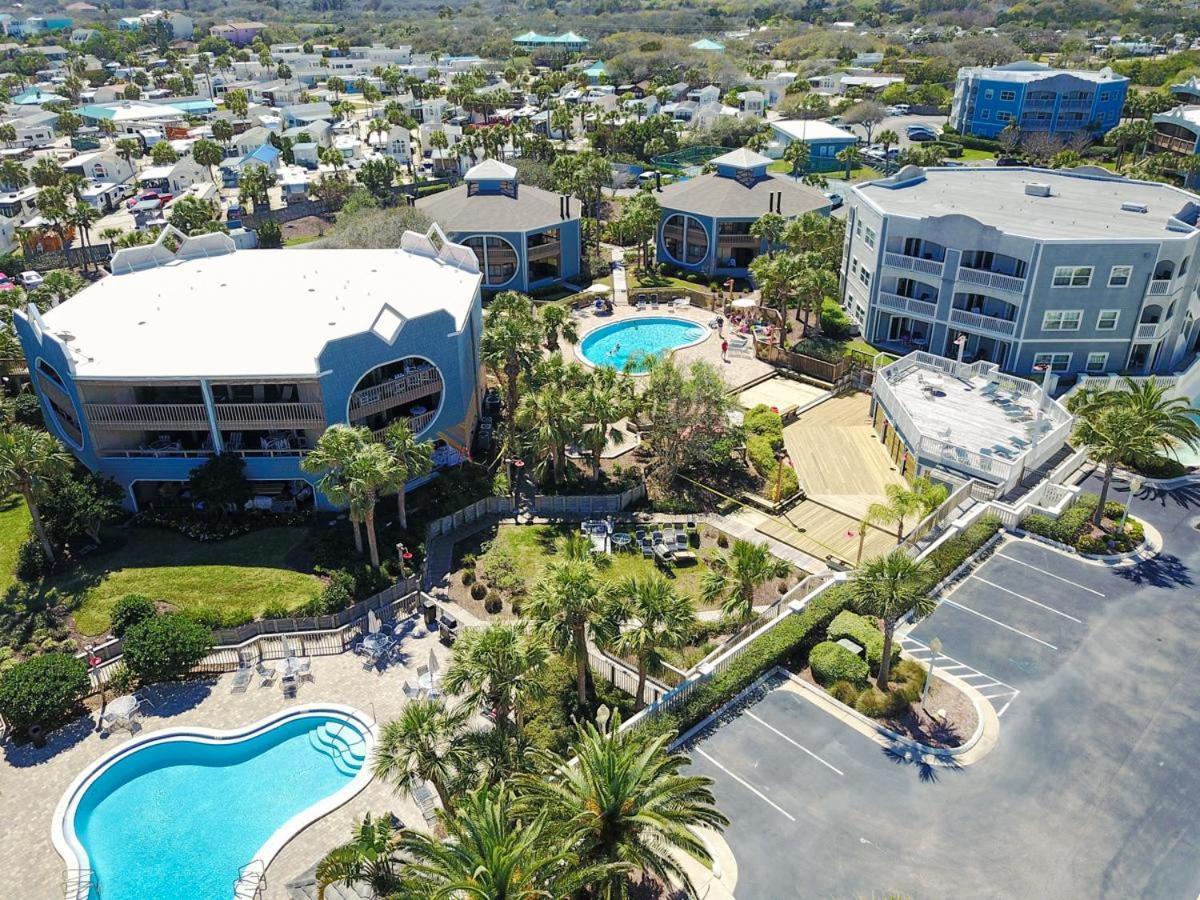 Hibiscus E204 2/2 Free Activities! & Oceanfront Wifi 3 Pools Holiday home *