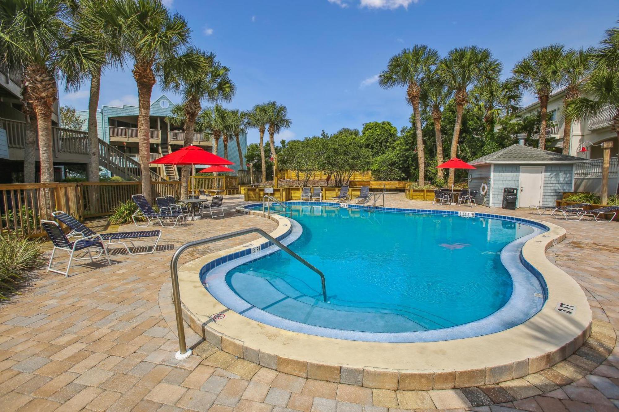 Hibiscus E204 2/2 Free Activities! & Oceanfront Wifi 3 Pools St. Augustine