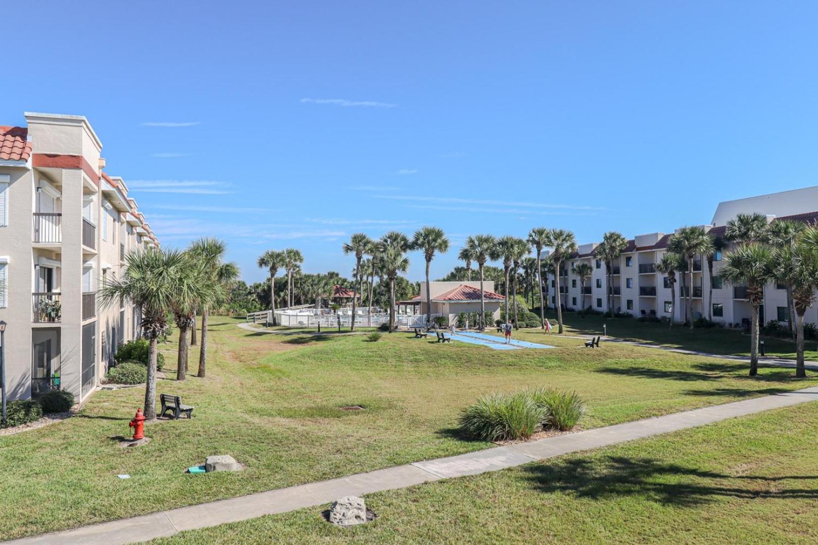 Ocean Village Club R28