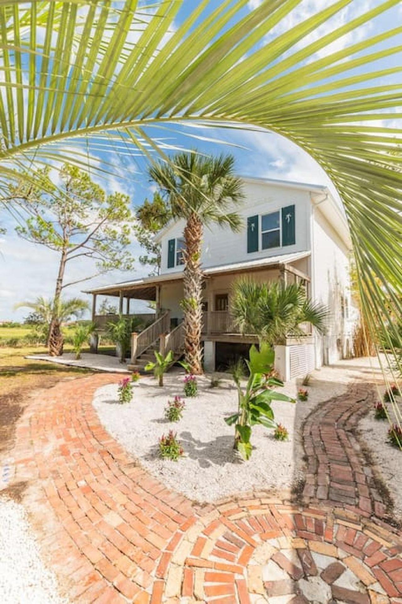 Back Bay Hideaway Holiday home