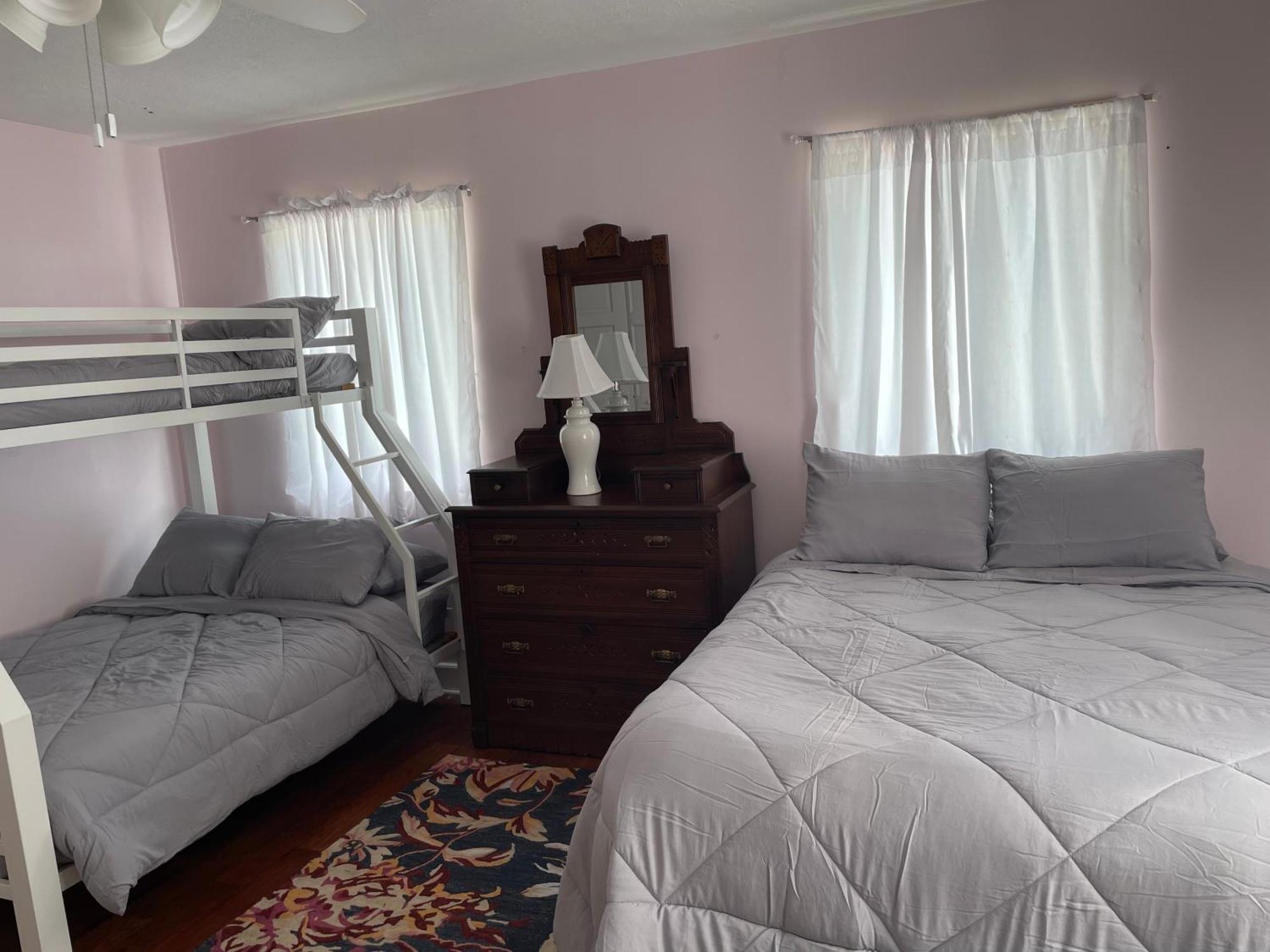 Holiday home The Painted Lady, A Spacious Renovated 4br Victorian