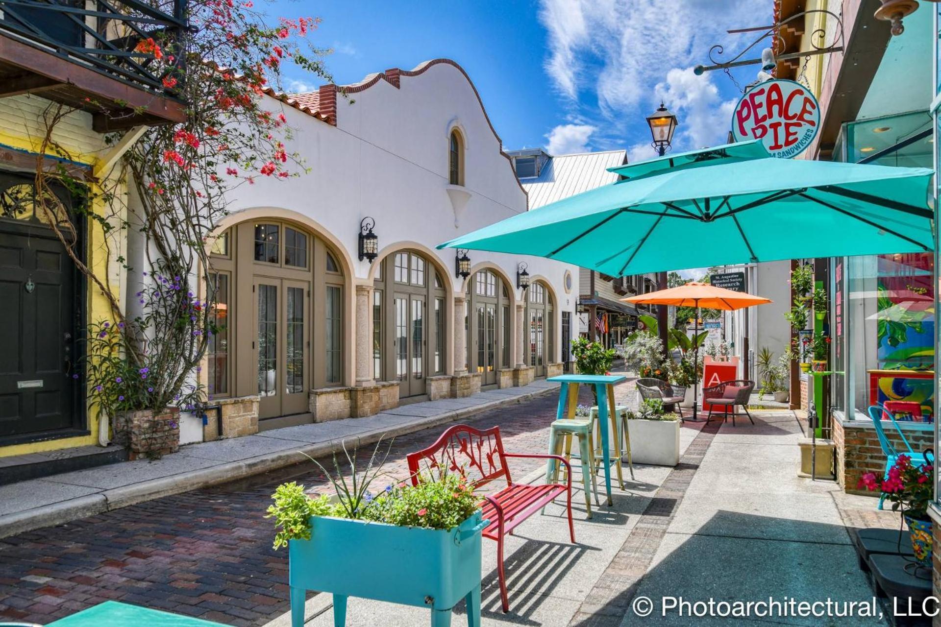 62 Hypolita Carriage House Holiday home