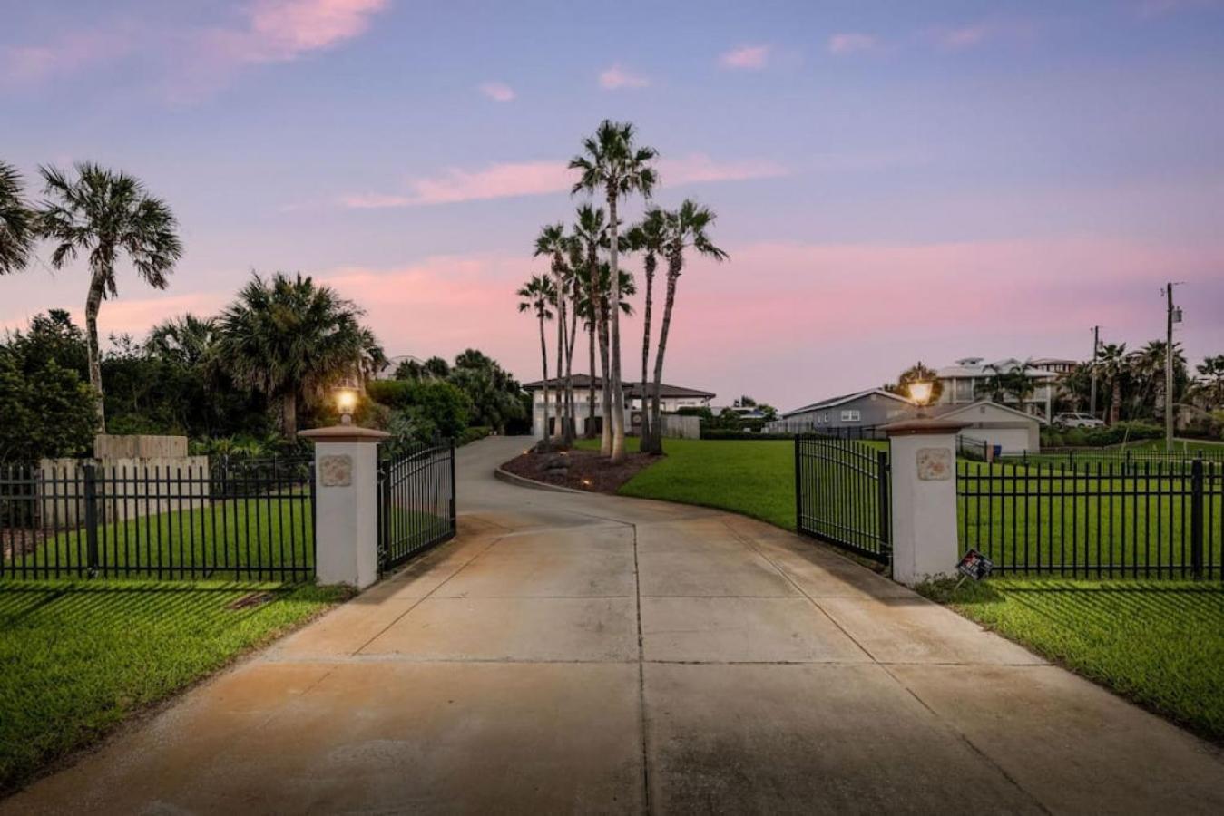 Island Time -- Oceanfront Bliss Holiday home